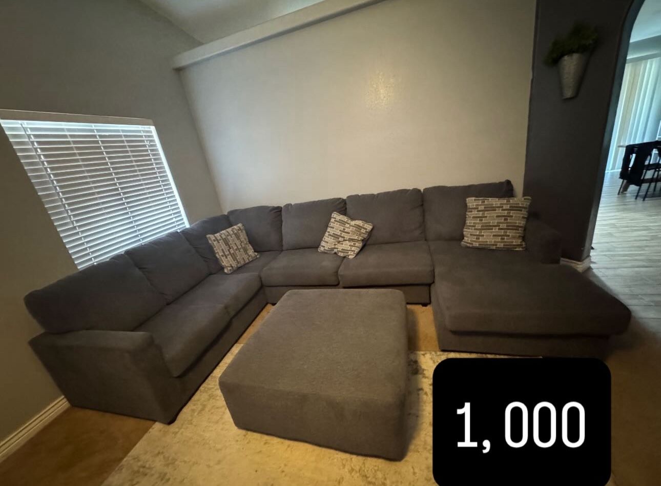 Couch With Ottoman And Chaise