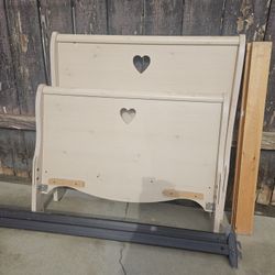 Twin Bed Headboard and Footboard