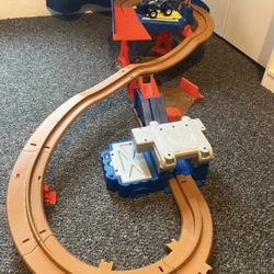 Monster Jam World Finals Supercharge Speedway Playset 