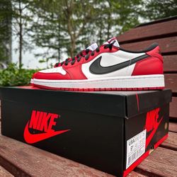 Jordan 1 Chicago low