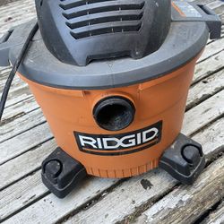 Rigid 9 Gallon Vacuum 