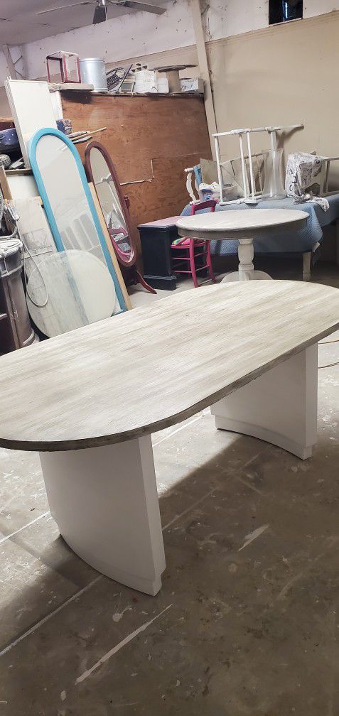 Conference Table for Small Office. (No Chairs)  Measures 6" ft Long x  36" Wide x 29" Tall
