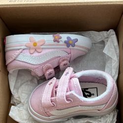 NWB. Baby / Toddler Size 2 - Vans Old Skool 