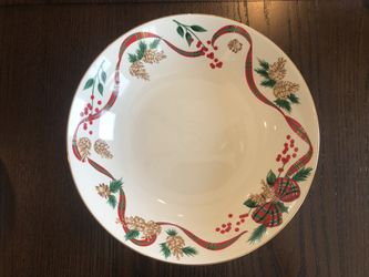 Christmas serving dish