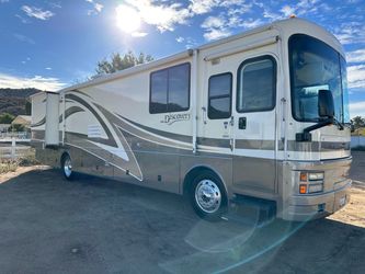 2001 discovery 37V * 2 slides great cond 84k miles *