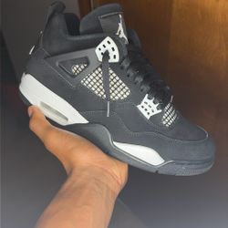 🔥 Air Jordan 4 White Thunder – Size 10 – Lightly Worn – OG All