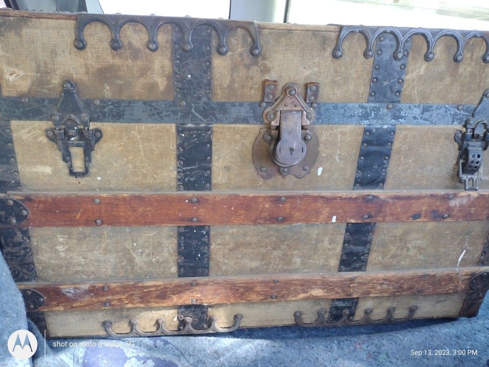Vintage Trunk