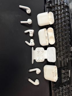 Apple AirPods 1 Generación + 2 AirPods more