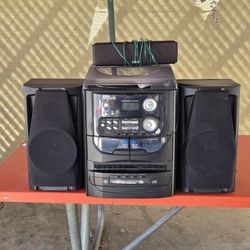 Encore Technology Hi-Fi System w/ Speakers & Remote