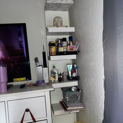 7 Tier Column Book Shelve Used Great Condition 