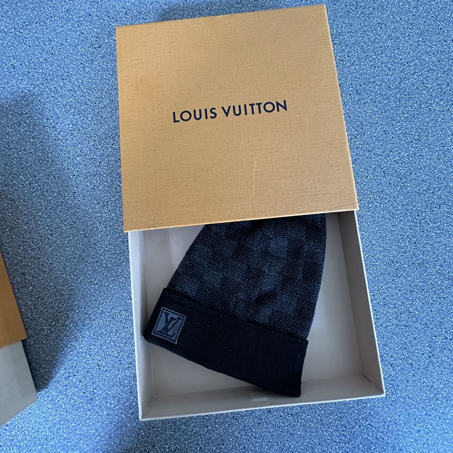Louis Vuitton Blue Neo Petit Damier Beanie for Sale in Dallas, TX - OfferUp