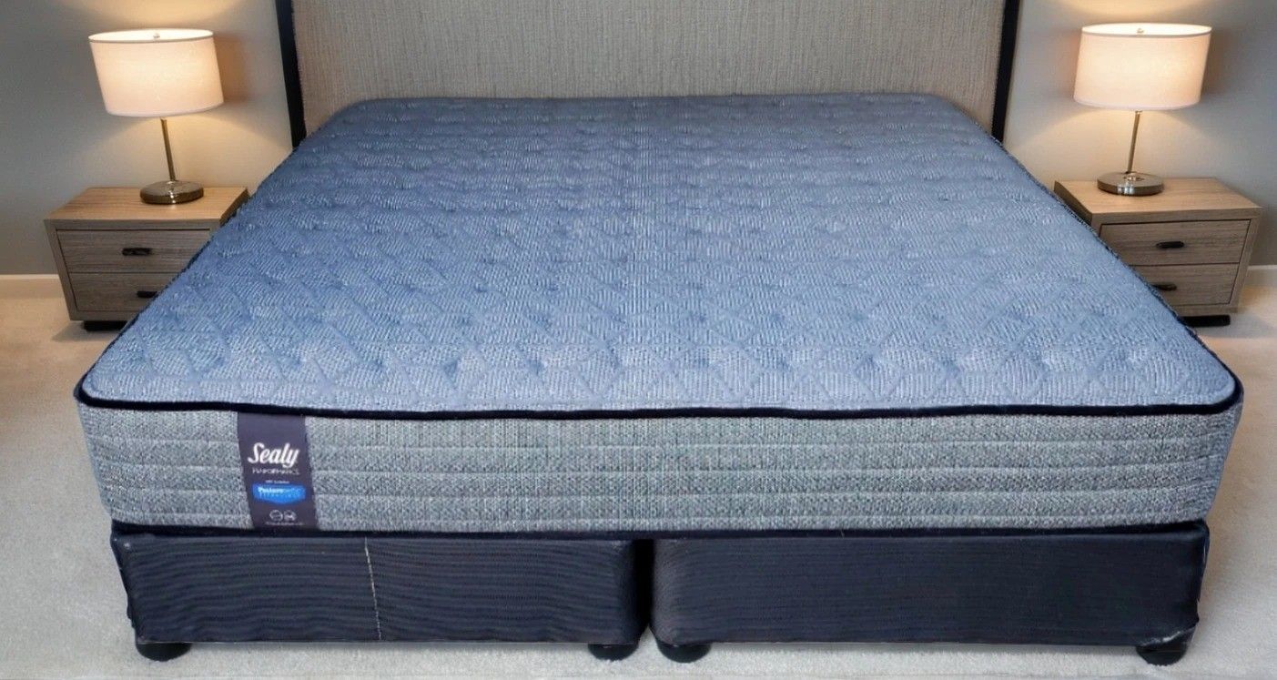 Very Nice King Sealy Posturepedic Mattress, Boxsprings and Metal Bed Frame
