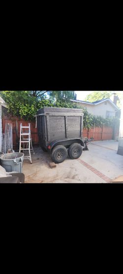Trailer  with dump hydrolic