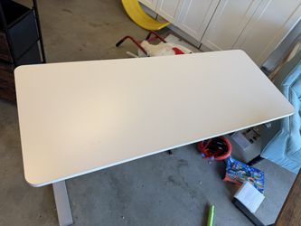 White Wooden Height-Adjustable Gaming Desk