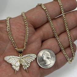 14k(real color )premium Gold plated full of simulated lab diamonds butterfly Charm necklace available in 18”20”24” long 💎💎💎