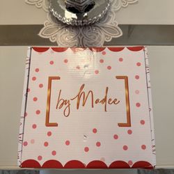 By Madee Red Disposable Dinnerware Set - 175 PCS for 25 Guests - Dinner Plate