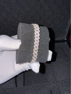 VVS Moissanite Cuban Bracelet