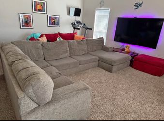 Delivery available Large Gray Fabric Sectional Sofa with Chaise