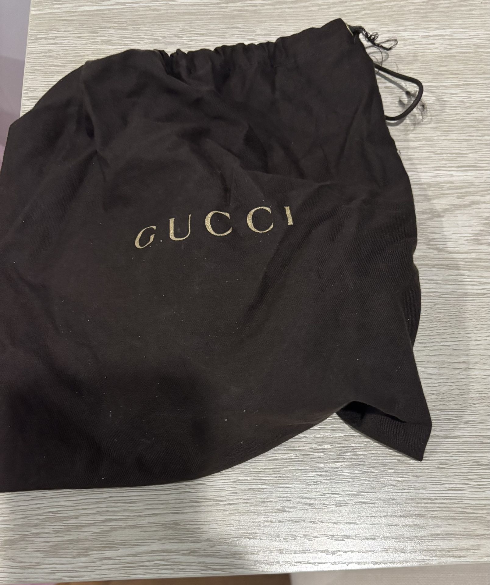 Authentic Gucci Belt. 103-42 (Cream)