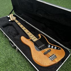 Fender Squier Jazz Bass with Hardcase