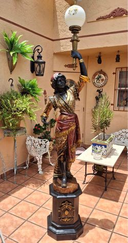 Big vintage blackamoore statue lamp