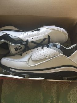 Baseball spikes