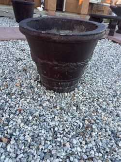 Concrete garden planters
