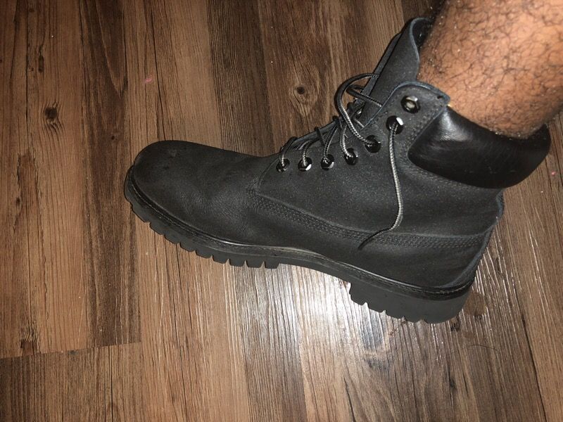 Black timberlands 10 in a half