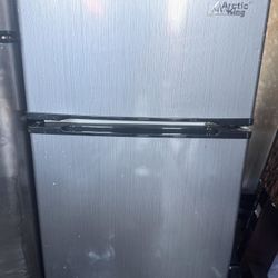 Arctic King 3.3 L Two Door Mini Fridge Excellent Condition