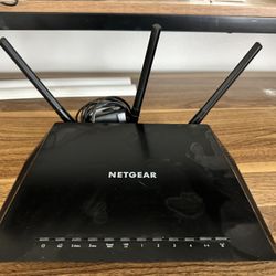 NETGEAR Nighthawk Smart Wi-Fi Router, R6700 - AC1750 Wireless Speed Up to 1750 Mbps