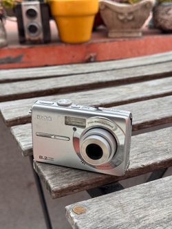 Vintage Kodak Y2K digicam
