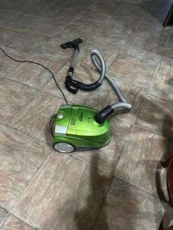 Simplicity vacuum