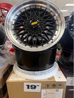 19” bbs style wheels staggeed