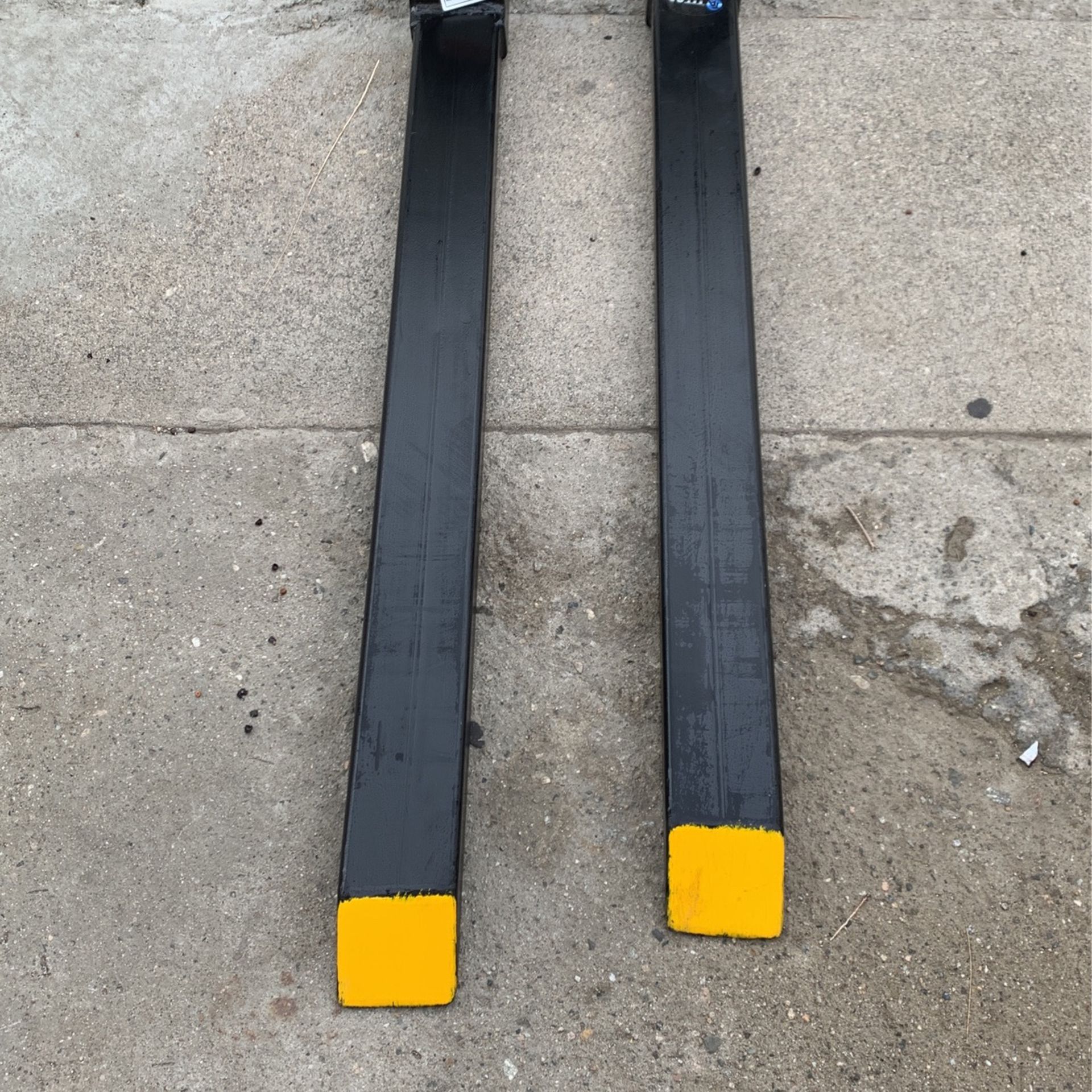 TRACTOR HEAVY DUTY FORKS