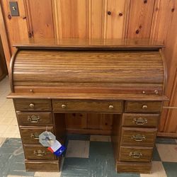 Riverside Furniture Roll Top Desk for Sale in Alexandria VA OfferUp