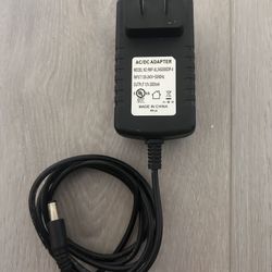 AC/DC Adapter