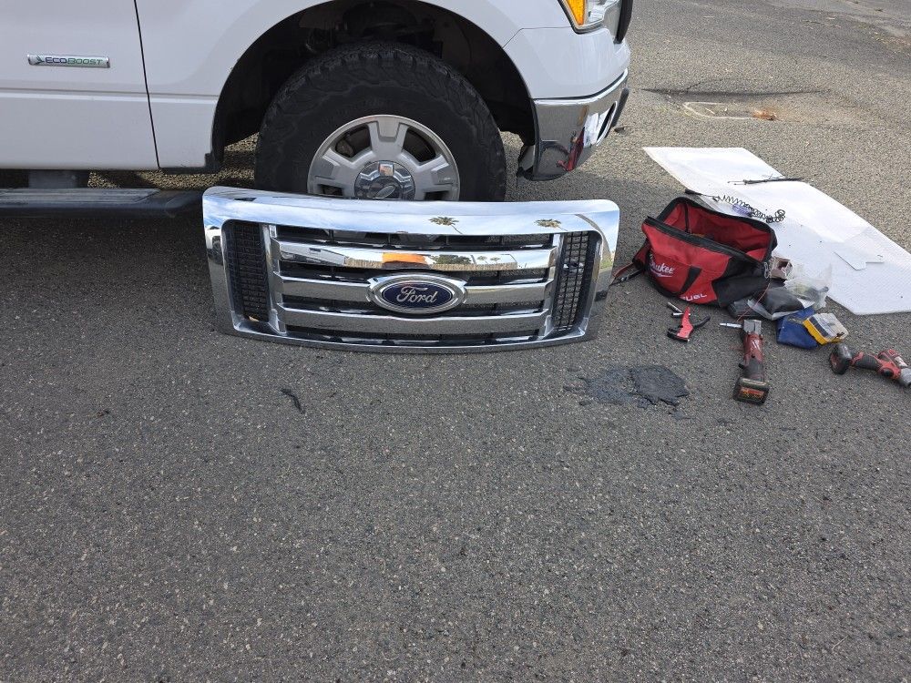 2011 F150 Front Grill