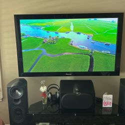 Pioneer kuro 60” Plasma