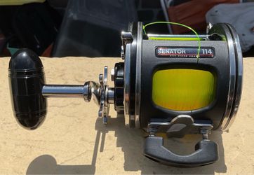 New Penn Senator 6/0 reel never used w/box and schematic made U.S.A.