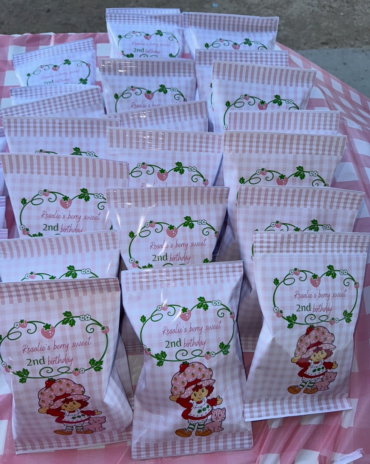 Custom Chips,fruit Snacks And More