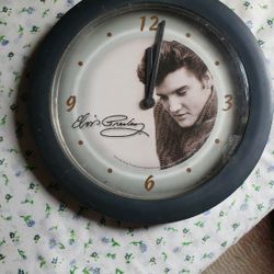 Elvis Clock 8"
