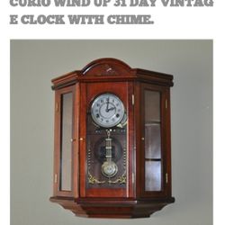 CURIO WIND UP 31 DAY VINTAGE E CLOCK WITH CHIME