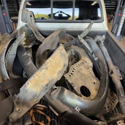 2001 Tacoma Front Diff, Driveshaft, Misc Body Parts