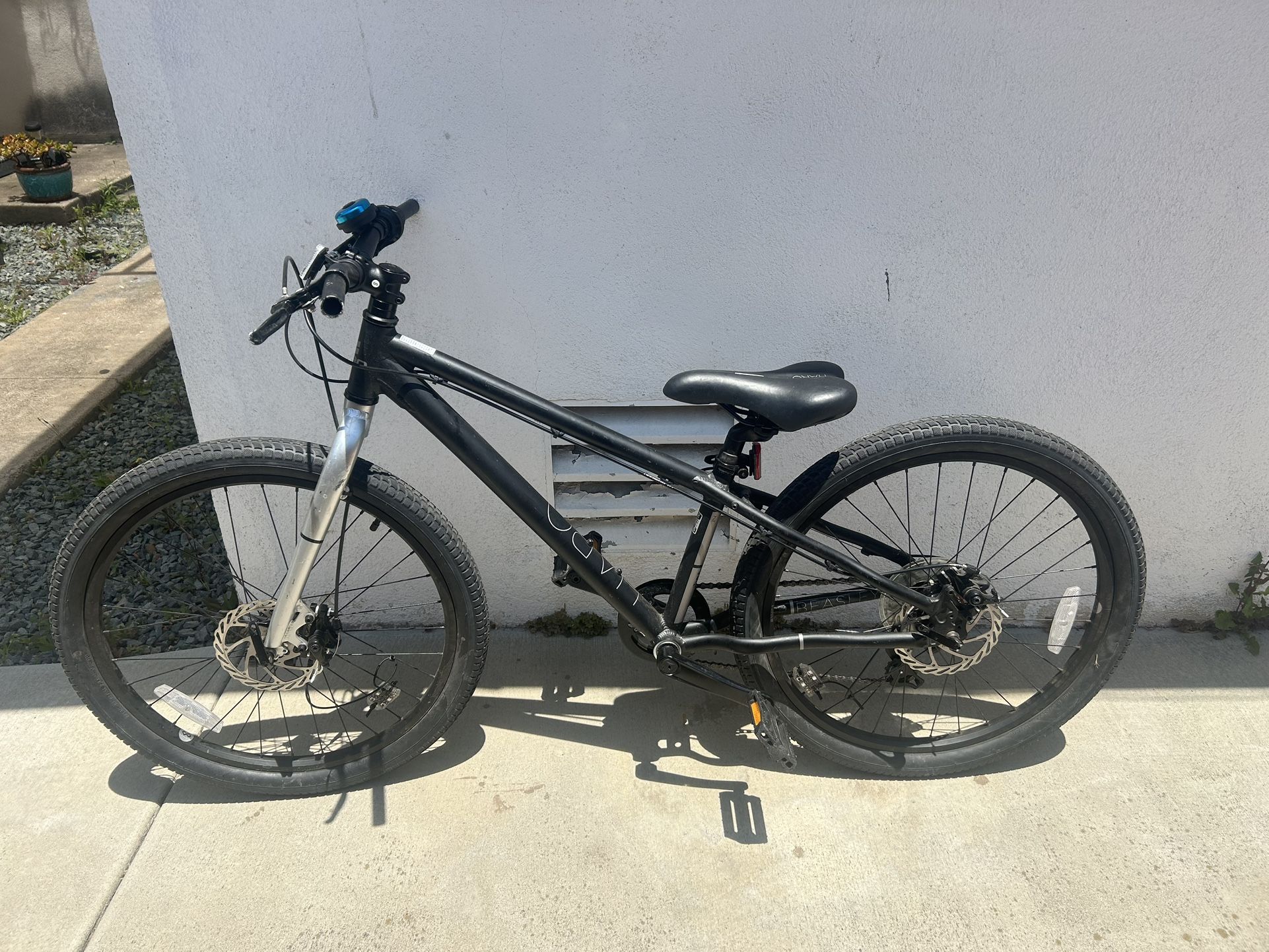 Haro Beasly 26 in black color way