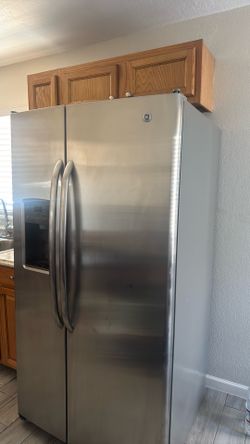 GE Stainless Steel Refrigerator