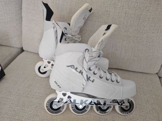 Alkali Cele III roller hockey skates