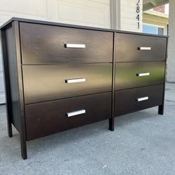 Expresso brown wooden 6 Drawer dresser