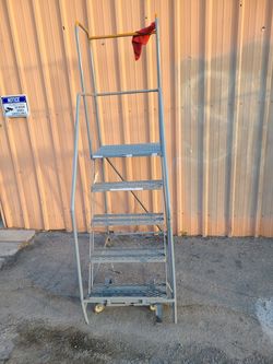 5 step Rolling ladders
