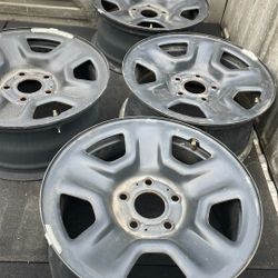 17” Steel Wheels Mopar From A Jeep 