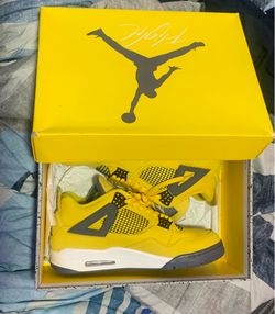 JORDAN 4 RETRO LIGHTNING